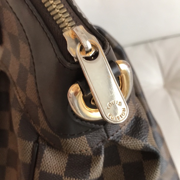 Louis Vuitton Trevi Damier Ebene Handbag GM size - Picture 11 of 15